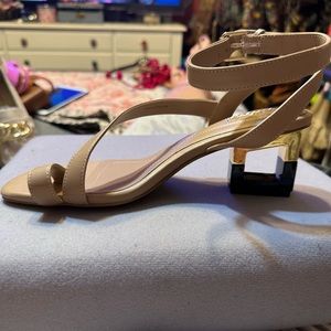 Alfani step n flex 2” heel.